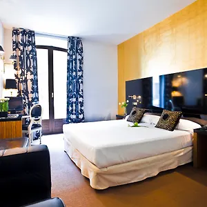 Otel Mate Leo, Granada